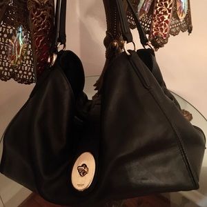 Like new AUTHENTIC COACH purse